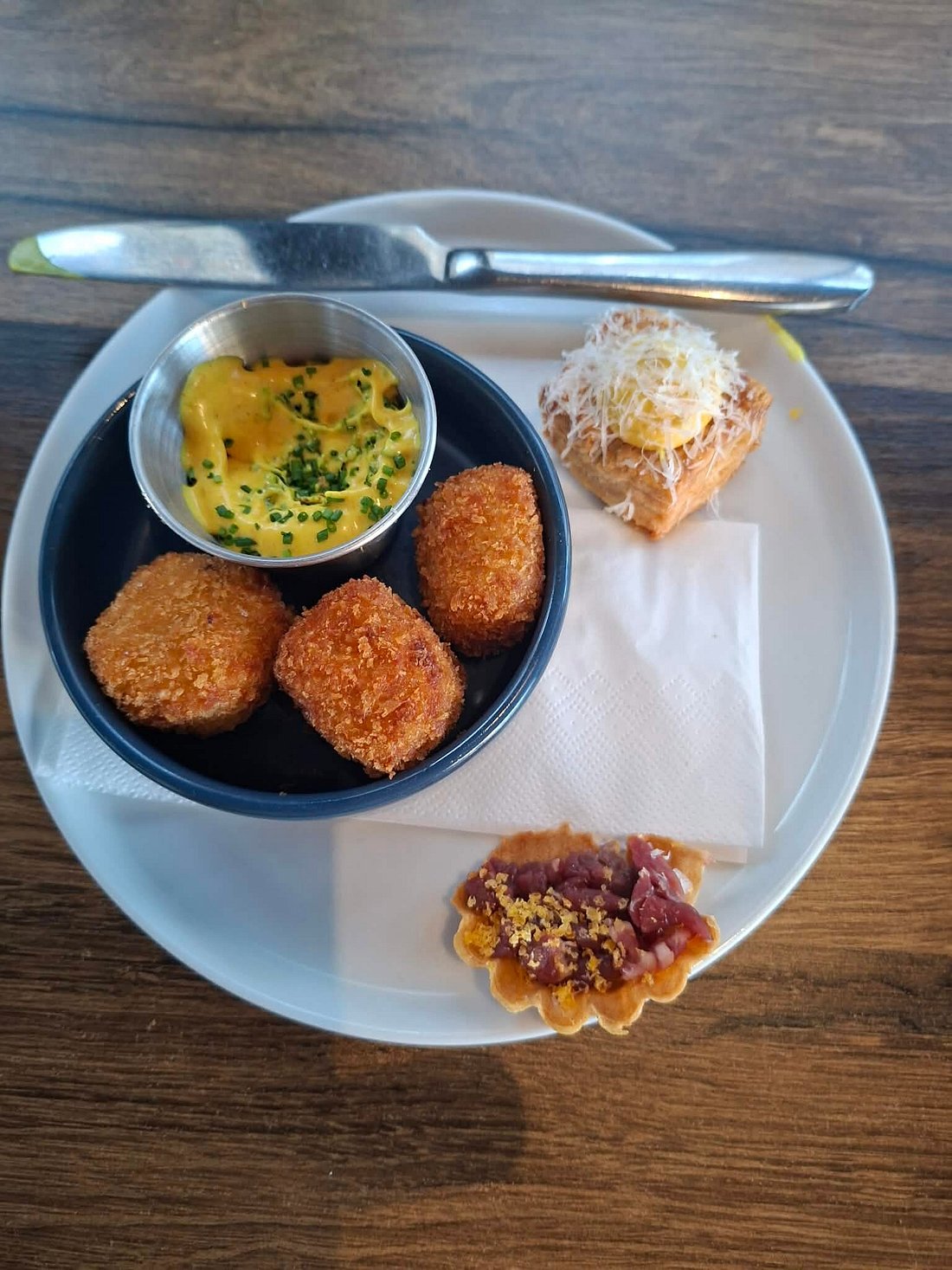 PL28 Cafe photo 4